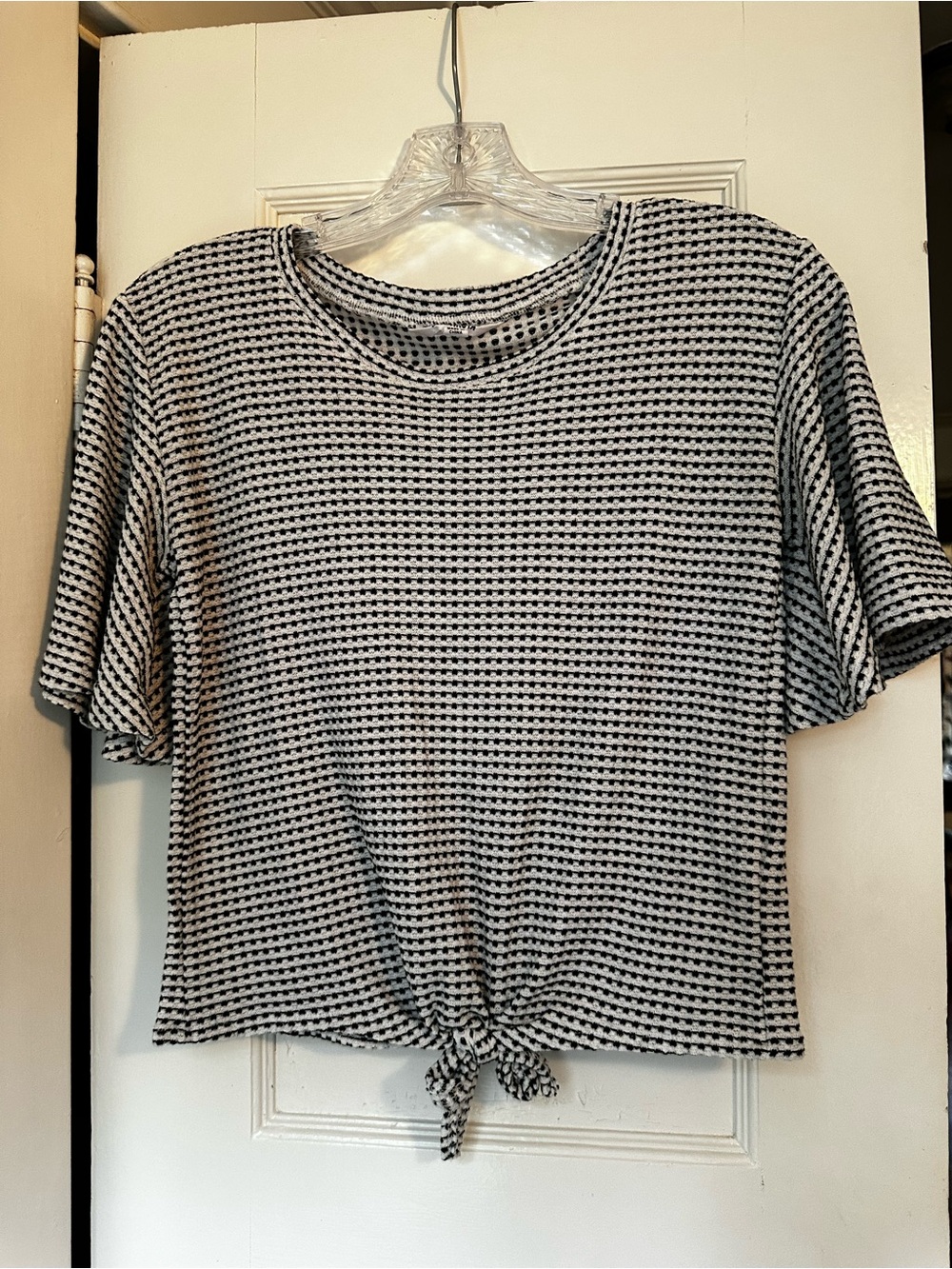 BB Dakota Black & White Knit Tie-Front Crop Top